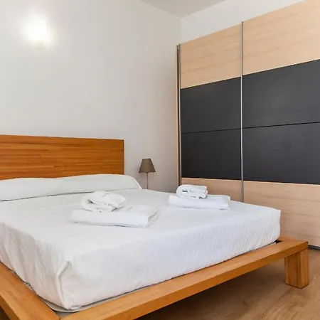 C08 - Central Sao Goncalo Townhouse *